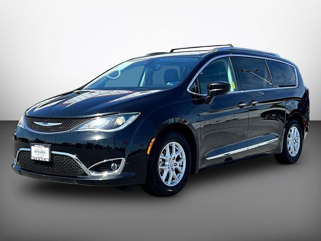 Used 2020 Black Chrysler Touring L image 3