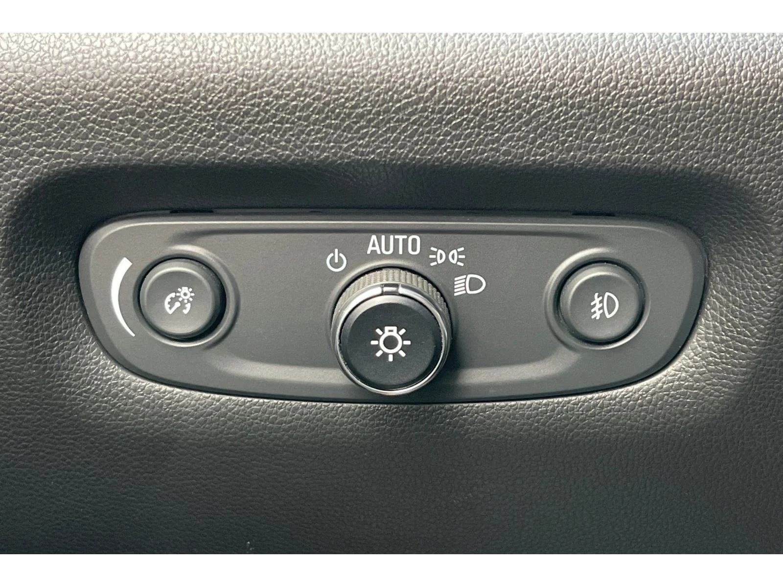 Used 2021 Mosaic Black Metallic Chevrolet LT Leather image 40