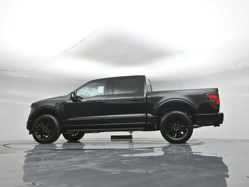 New 2026 Agate Black Metallic Ford XLT image 54