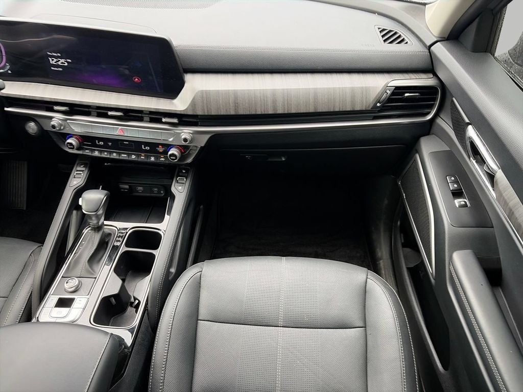 Used 2024 Silver Kia EX image 13