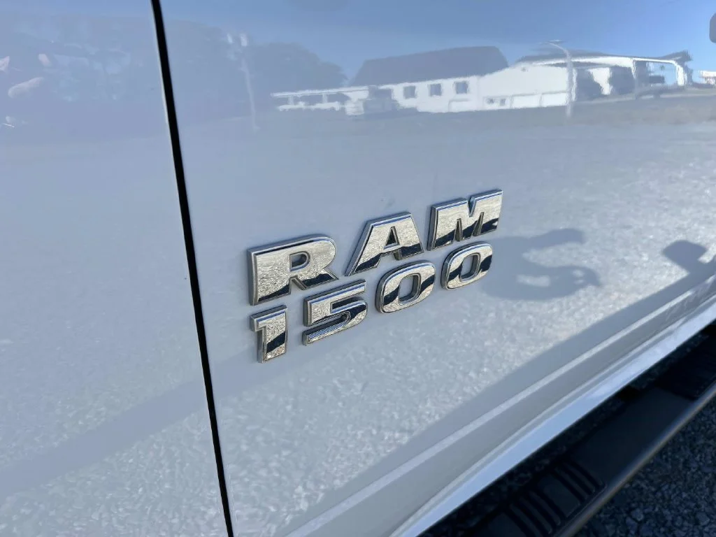 Used 2015 White Ram Express image 38