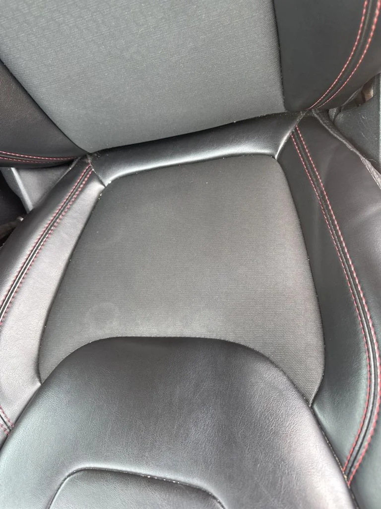 Used 2020 Silver Jeep Trailhawk image 5
