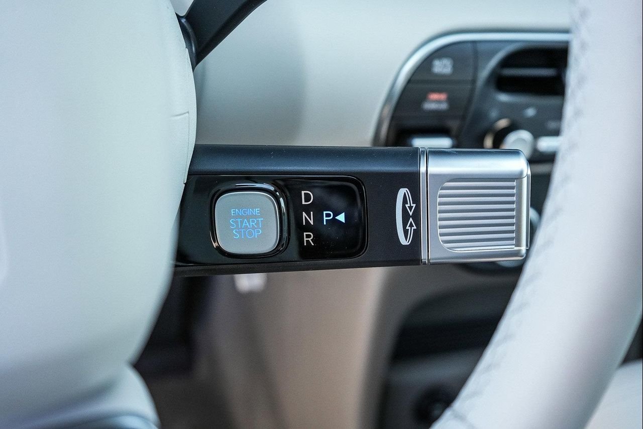 New 2026 Gray Hyundai SEL Premium image 49