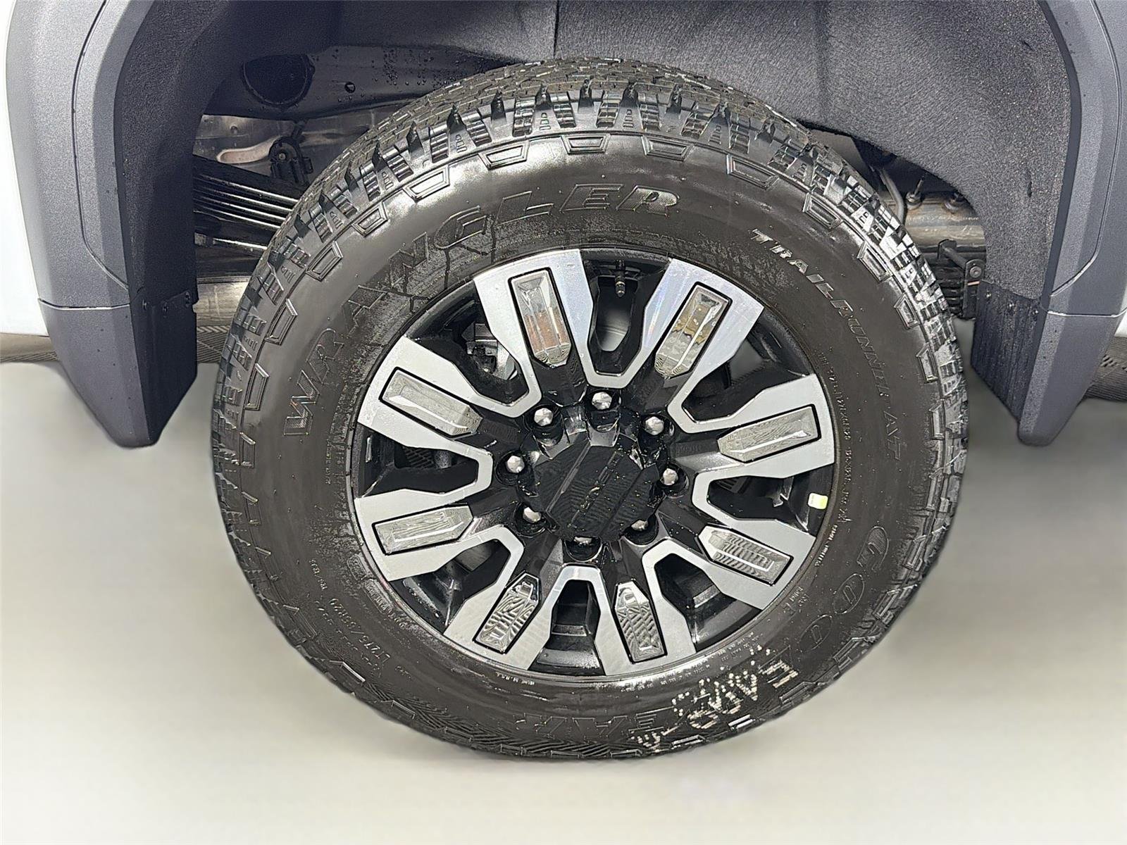 2026 GMC Sierra 2500HD Denali - Photo 35