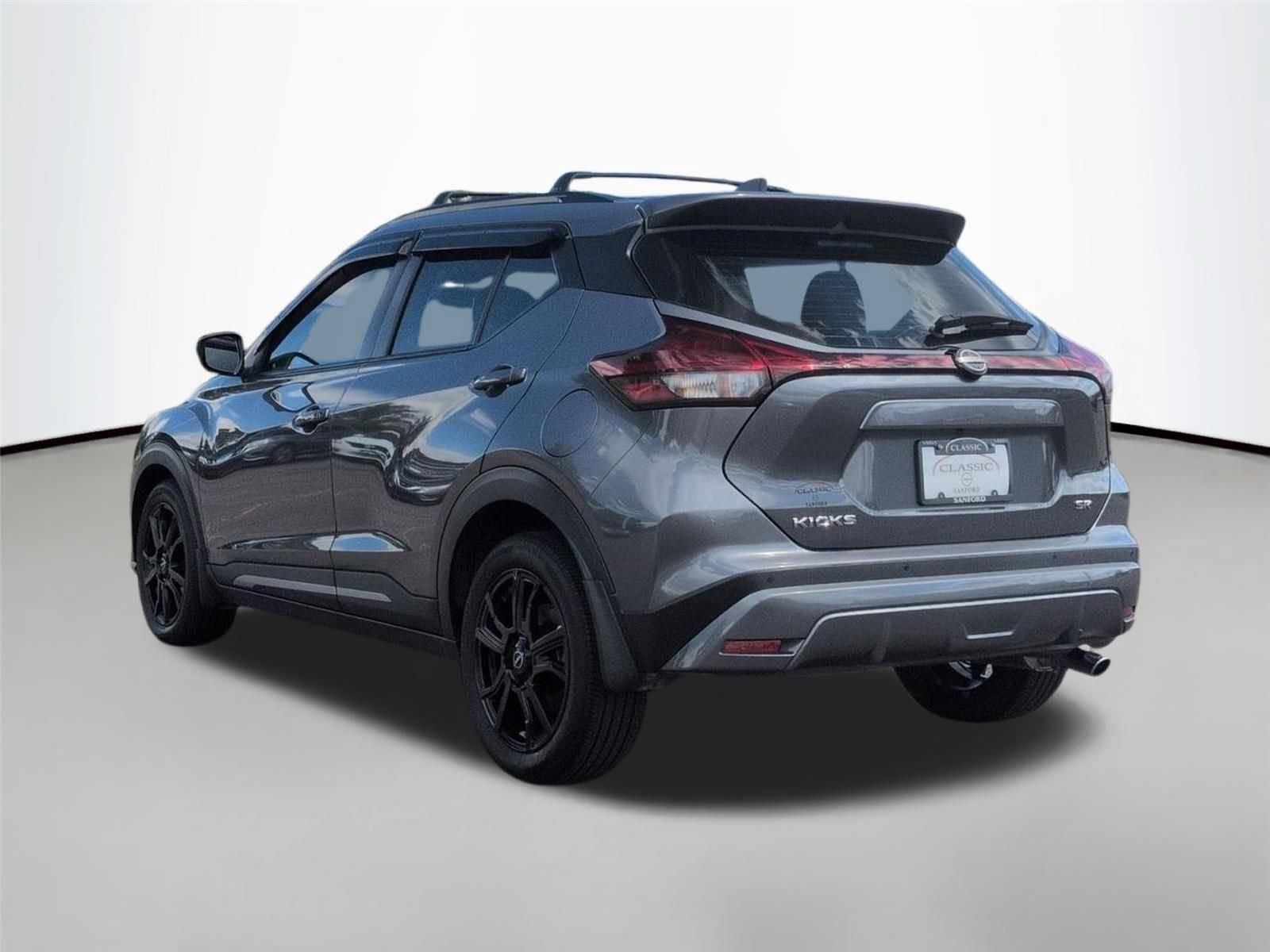 Used 2024 Gun Metallic Nissan SR image 3