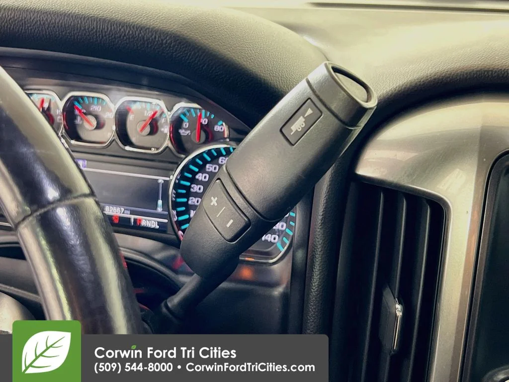 Used 2018 Black Chevrolet LT image 10