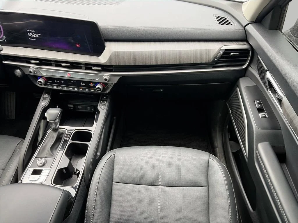Used 2024 Silver Kia EX image 13