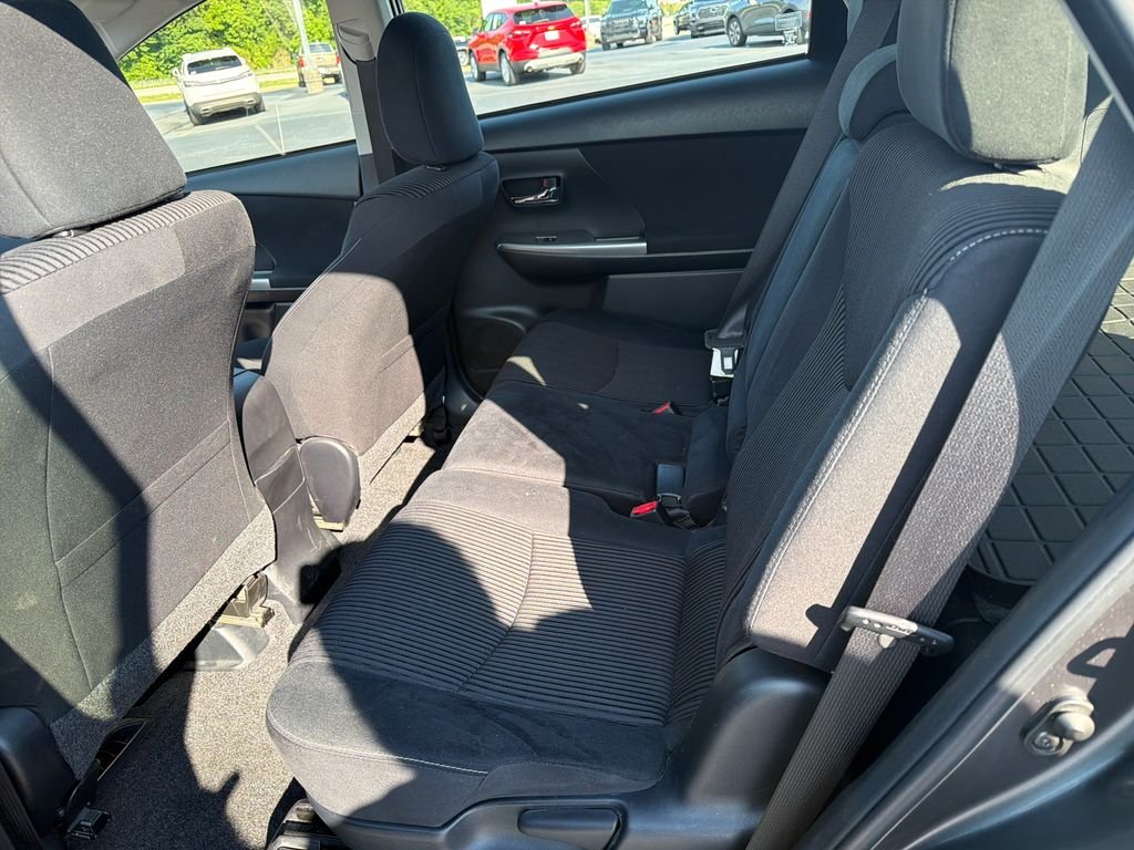 Used 2016 Gray Toyota Three image 23