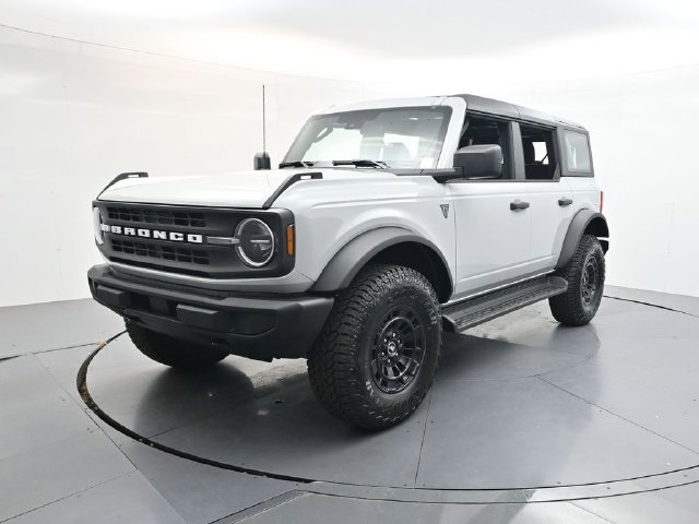 New 2026 Avalanche Gray Ford Base image 3