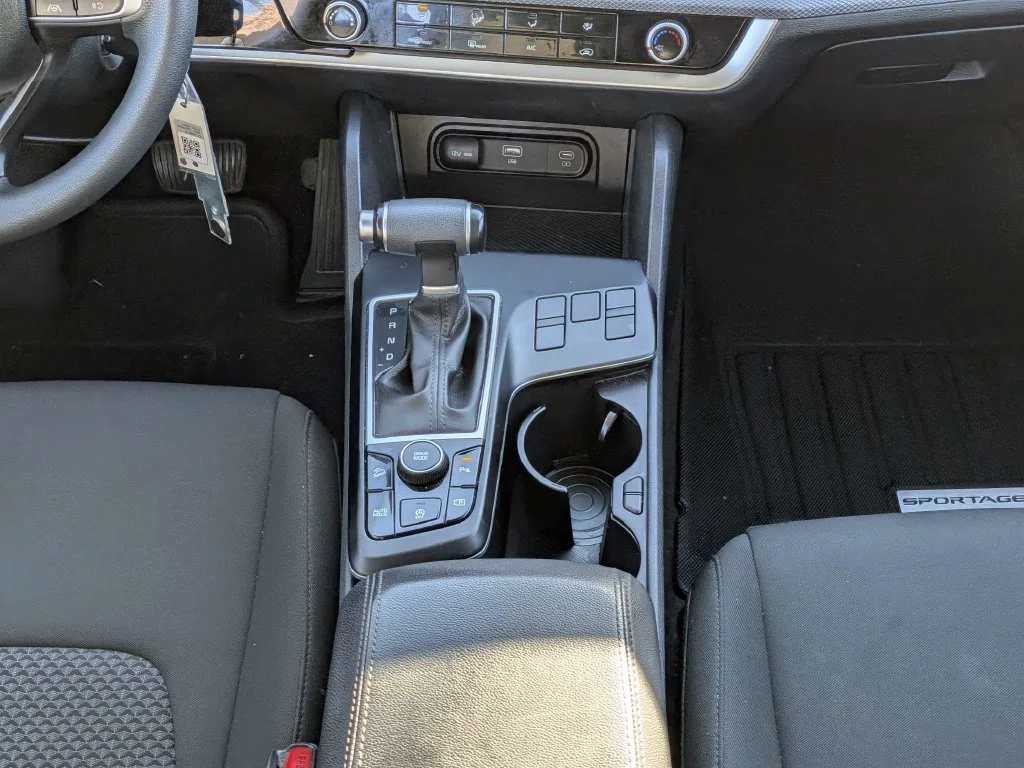 Certified Used 2025 Steel Gray Kia LX image 15