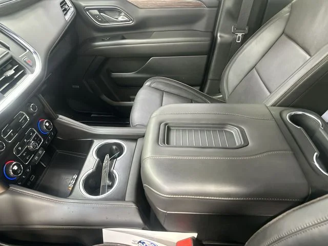 Used 2024 Gray Chevrolet High Country image 24