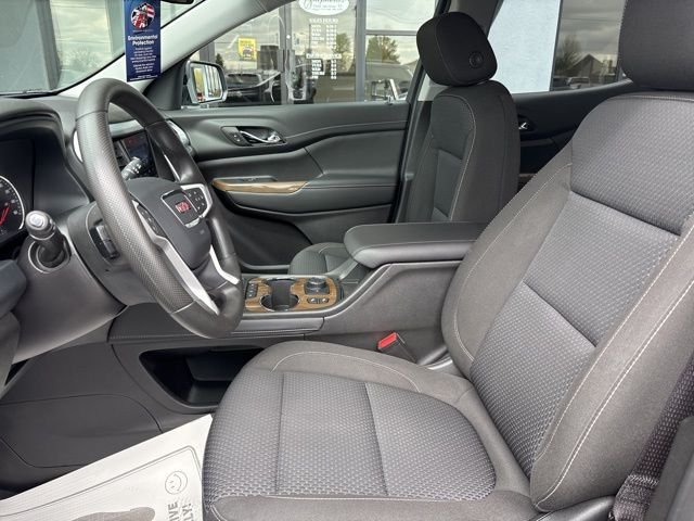 Used 2023 Black GMC SLE image 3