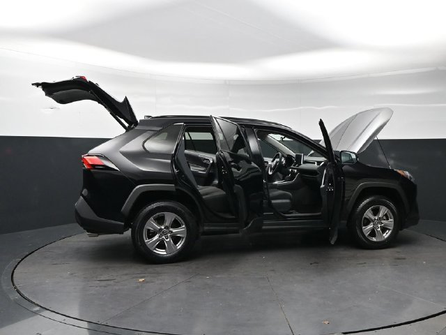 Used 2025 Midnight Black Metallic Toyota XLE image 35