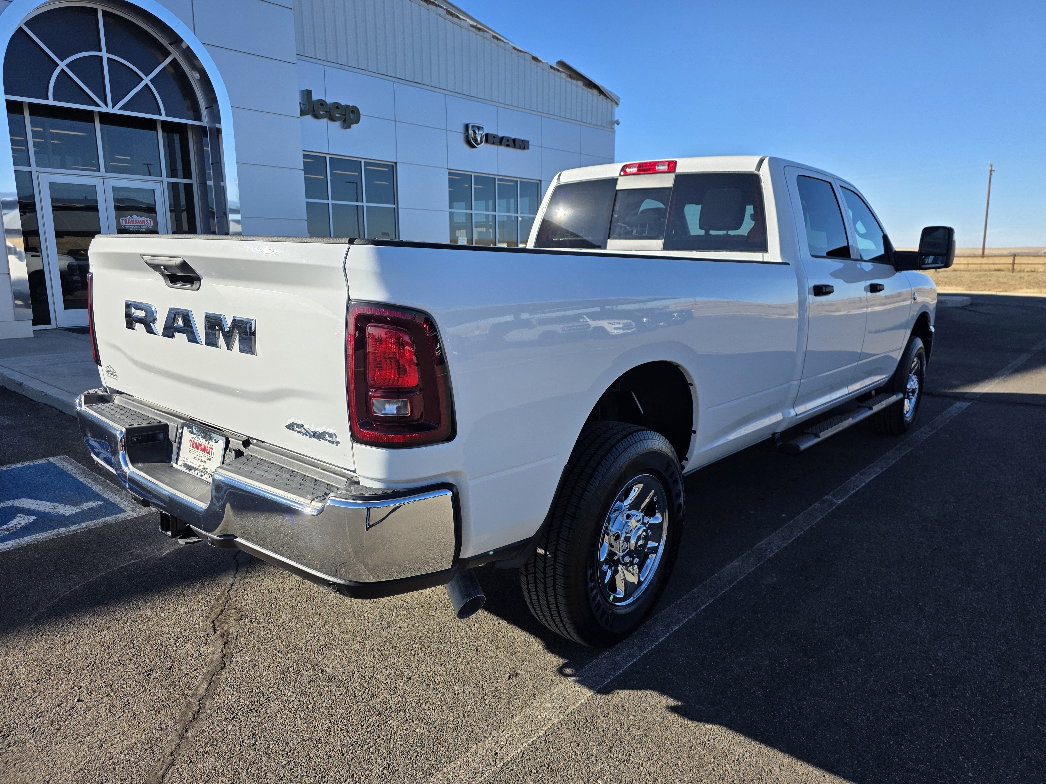 New 2026 Bright White Clear-Coat Exterior Paint RAM Tradesman image 8