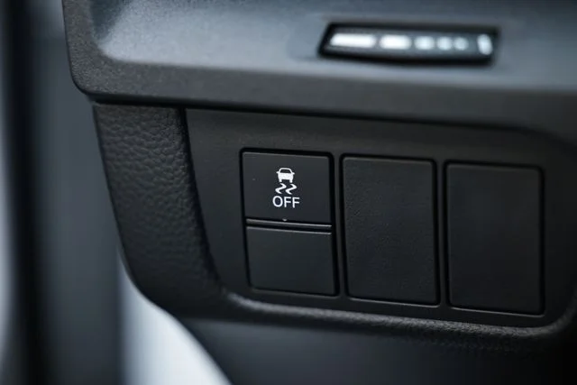 Used 2023 White Honda EX image 18