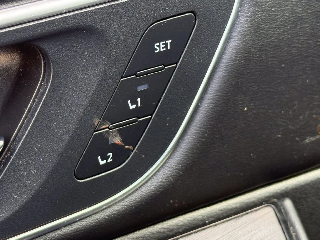 Used 2022 Boulder Gray Nissan Platinum image 20