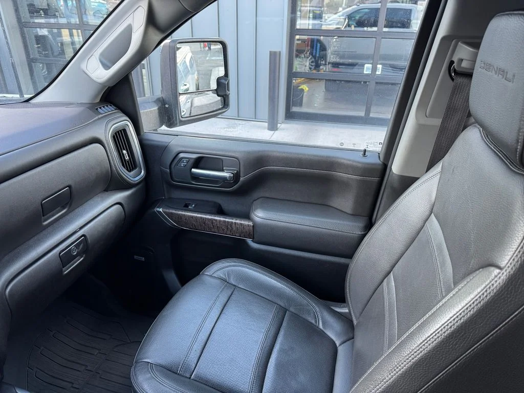 2023 GMC Sierra 3500HD Denali - Photo 20