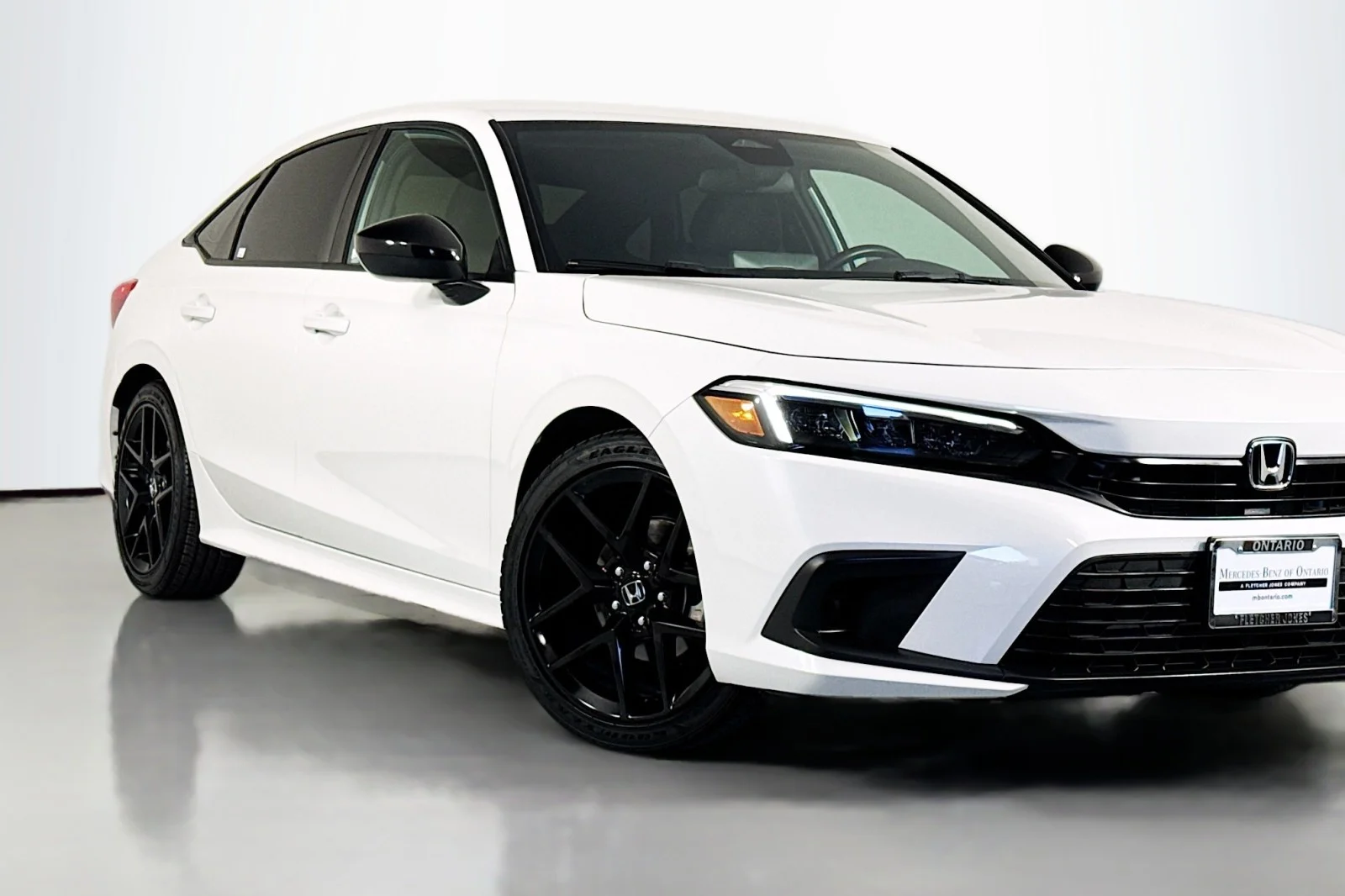 Used 2024 Platinum White Pearl Honda Sport image 14