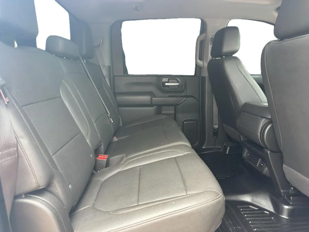 Used 2023 Summit White GMC Pro image 4