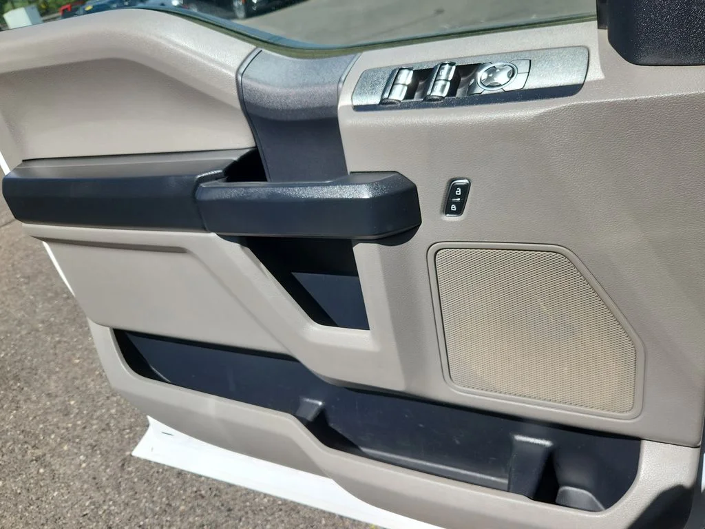 Used 2022 White Ford XL image 8