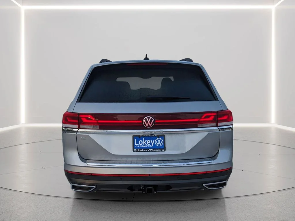 New 2026 Silver Volkswagen 2.0T SE w/Technology image 7
