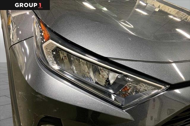 Certified Used 2021 MAGNETIC GRAY MET. Toyota  image 28