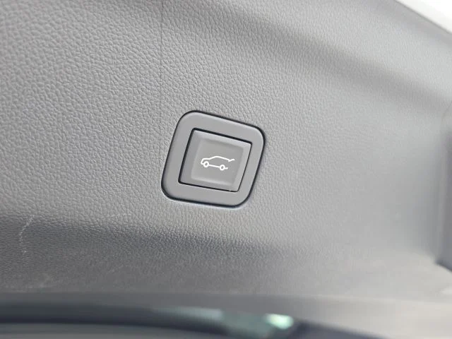 Used 2026 White GMC Denali image 12