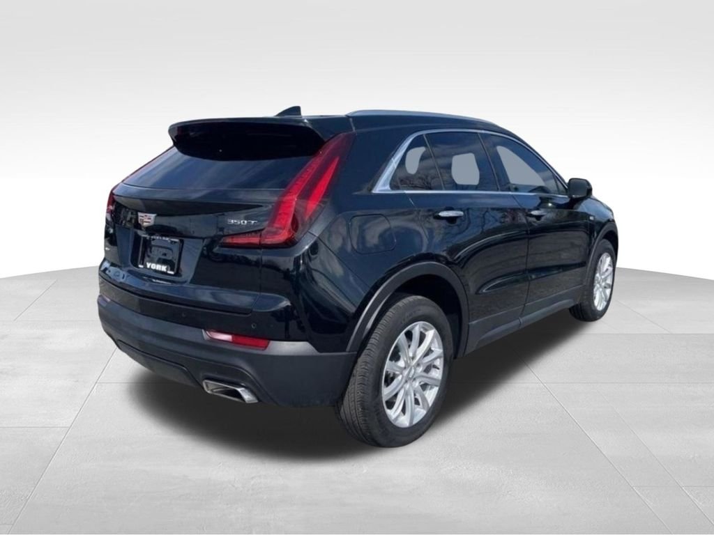 Used 2023 Black Cadillac Luxury image 5