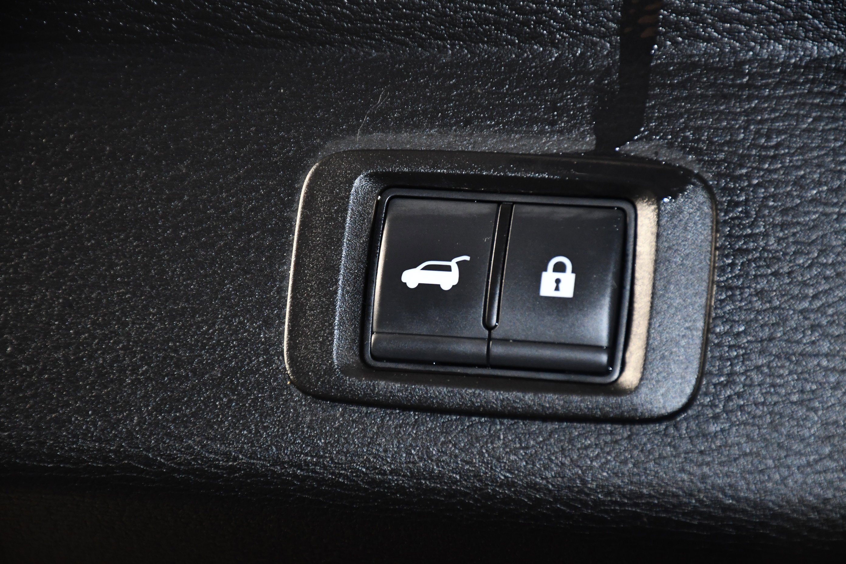 Certified Used 2025 Gray Mitsubishi SEL image 52