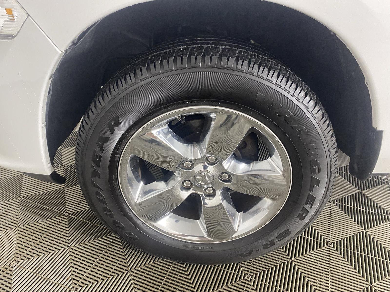Used 2019 Bright White Clearcoat Ram Express image 21