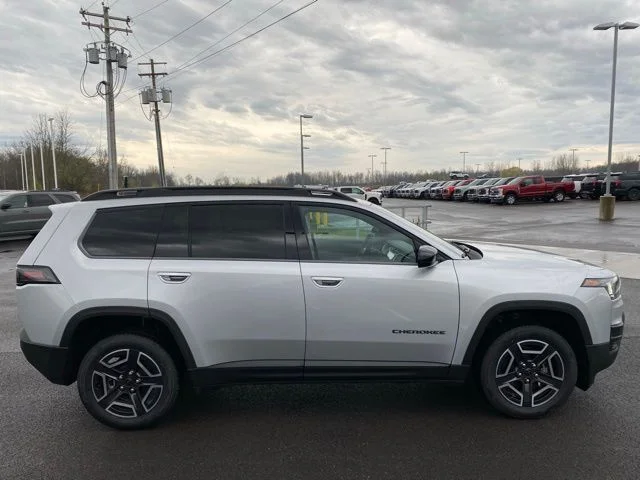 New 2026 Silver Jeep Laredo image 4