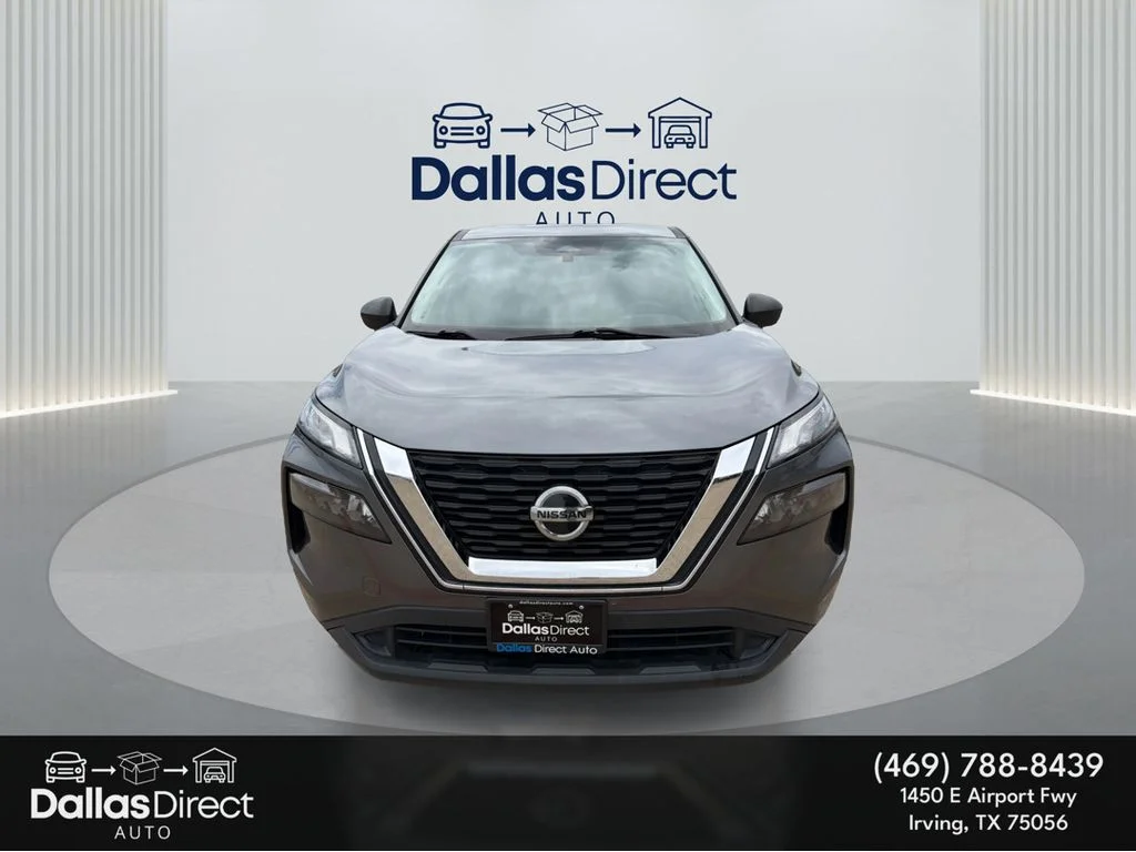 Used 2021 Gun Metallic Nissan S image 3