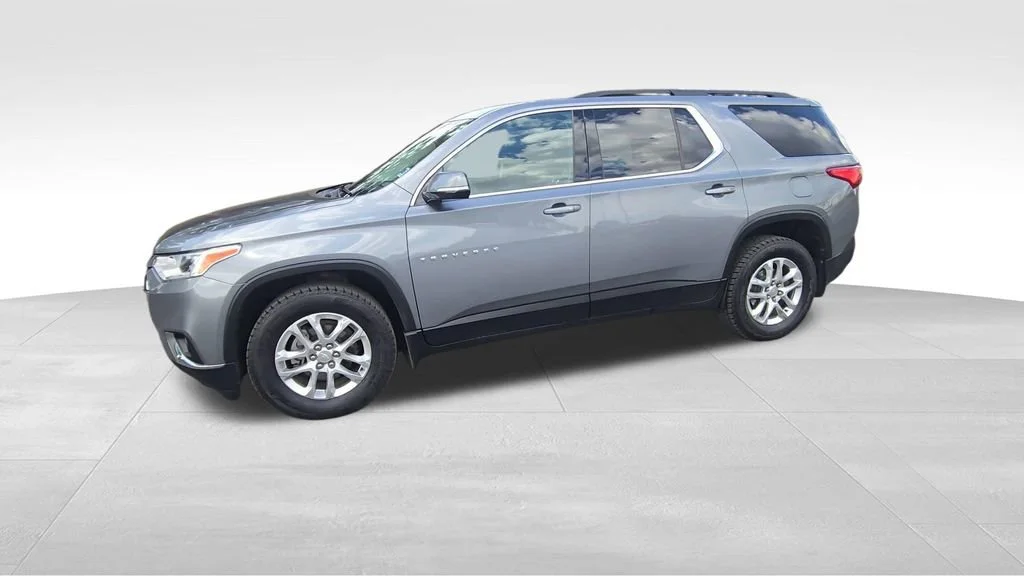 Used 2019 Satin Steel Metallic Chevrolet LT Cloth image 4