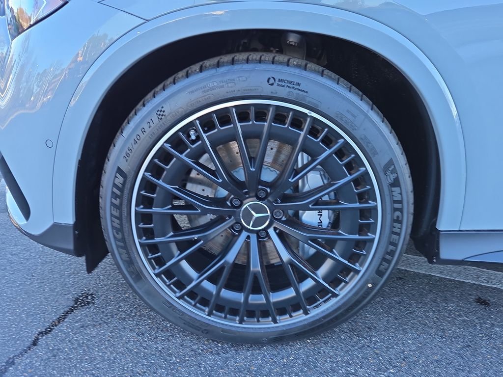 2026 Mercedes-Benz GLC AMG GLC43 - Photo 9
