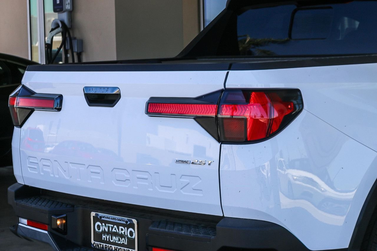 2025 Hyundai Santa Cruz Limited - Photo 9