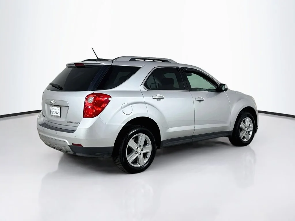 Used 2015 Silver Chevrolet LTZ image 7
