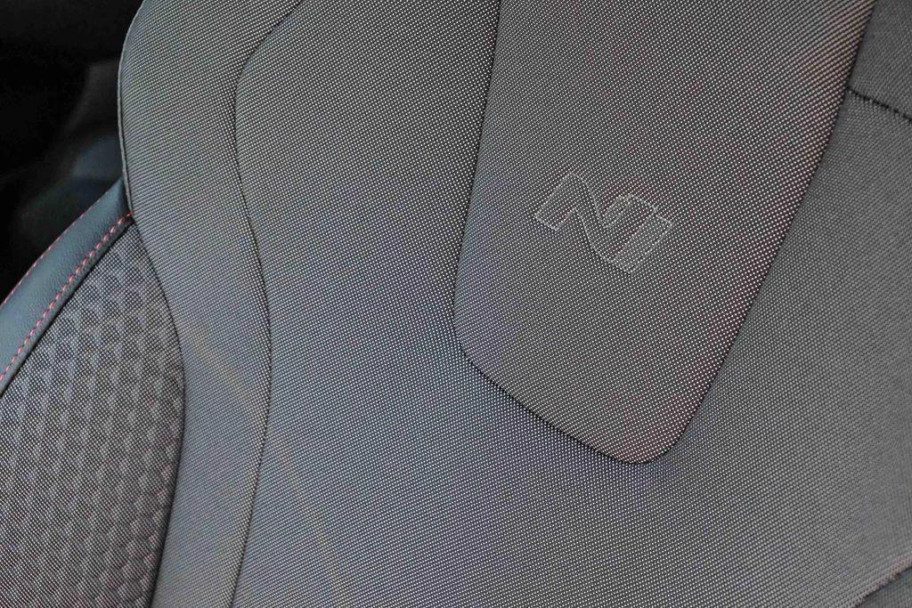 2025 Hyundai Elantra N Line - Photo 25