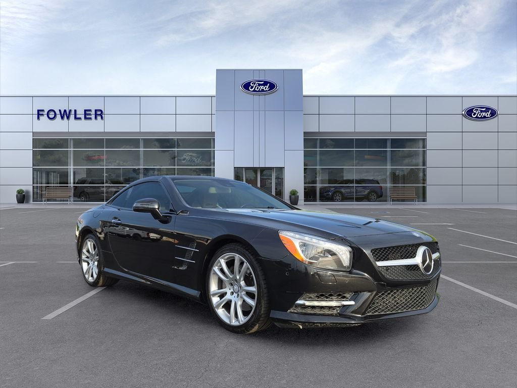 Used 2013 Black Mercedes-Benz SL 550 image 3
