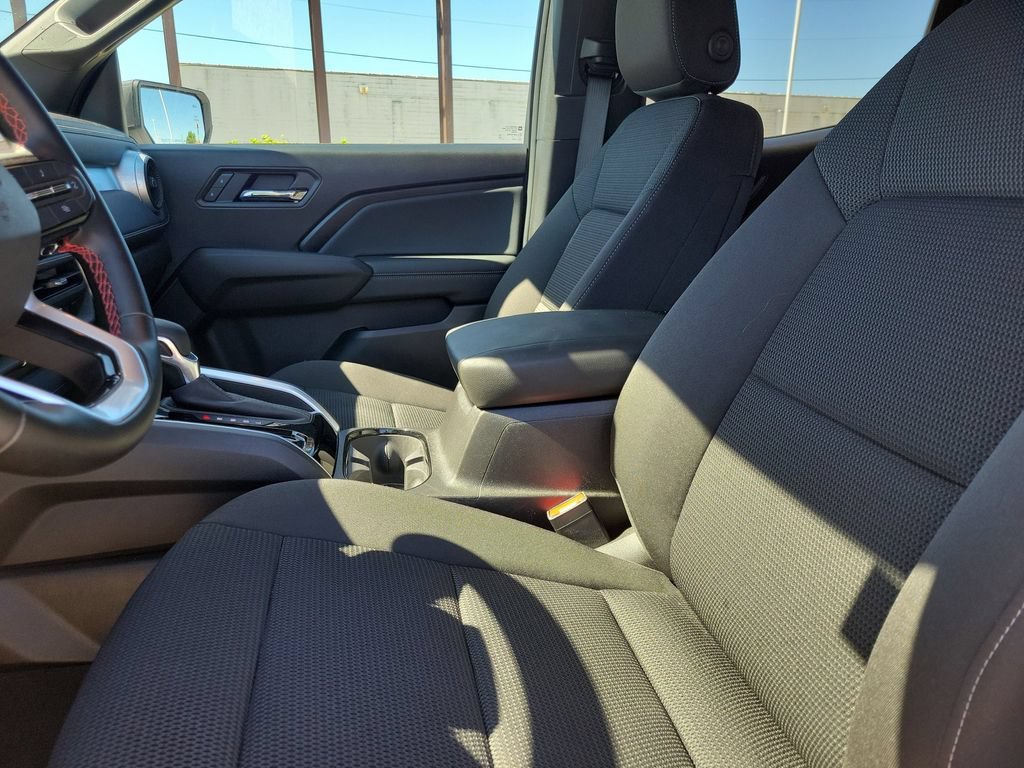 Used 2025 Summit White Chevrolet WT/LT image 18