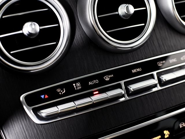 Certified Used 2022  Mercedes-Benz GLC 300 image 30