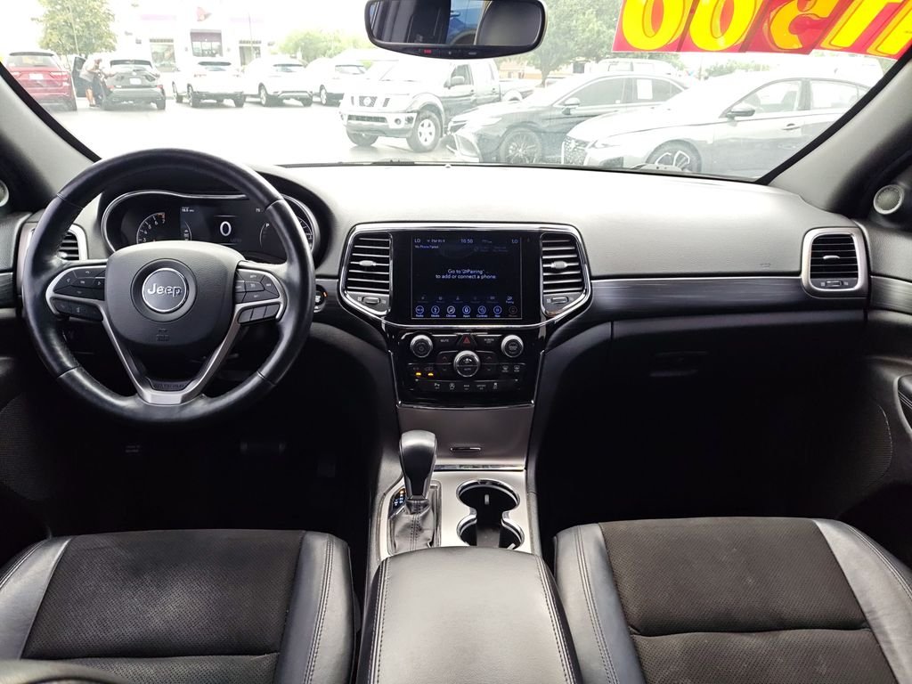 Used 2019 White Jeep Altitude image 15