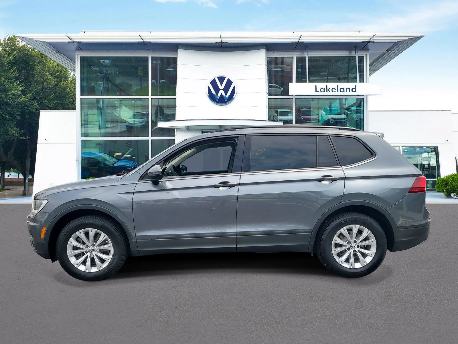 Used 2020 Gray Volkswagen 2.0T S image 5