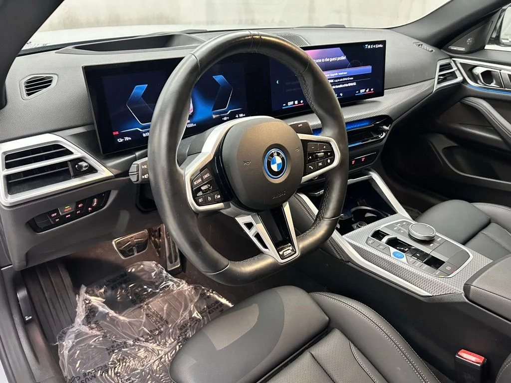 Used 2025 Gray BMW xDrive40 image 11