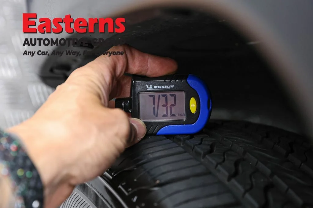 Used 2024 Blue Jeep Latitude image 27