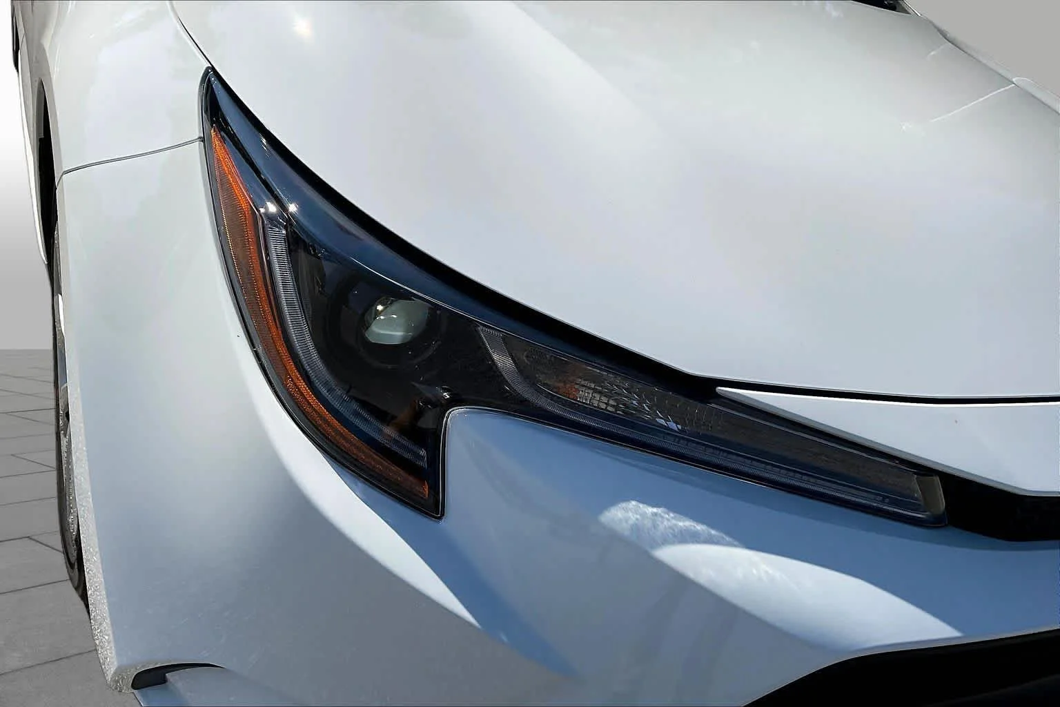 Used 2026 Ice Cap Toyota LE image 27