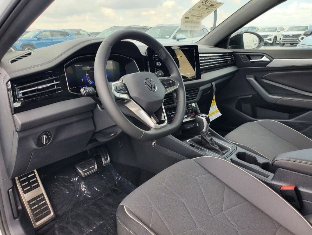 New 2026 White Volkswagen 1.5T Sport image 10