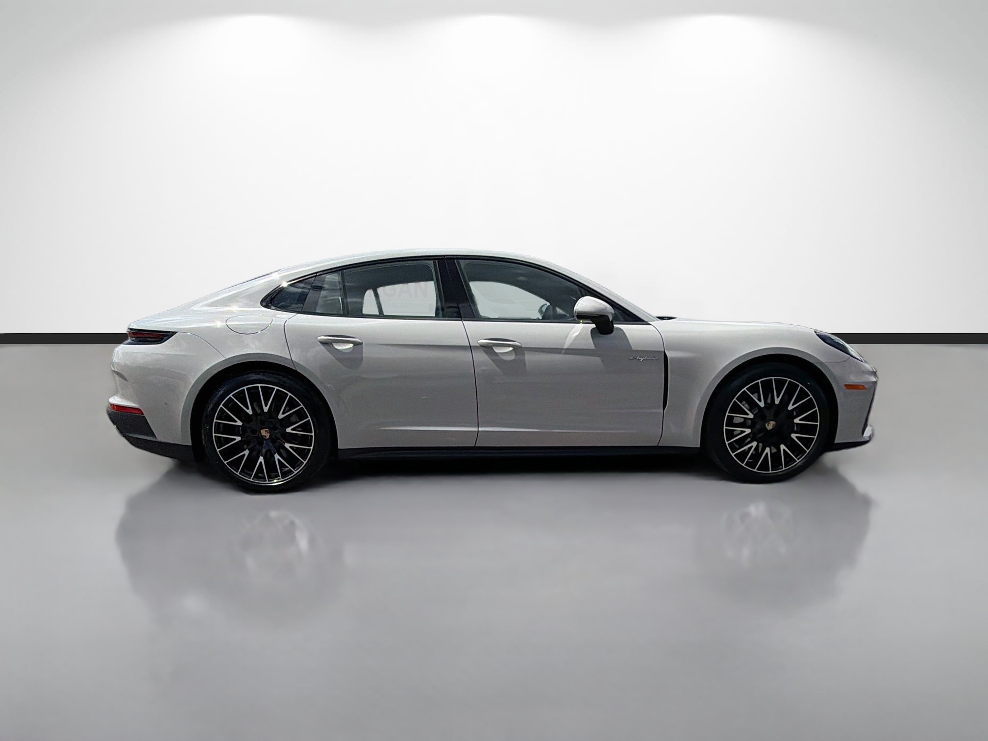 Used 2026 Chalk Porsche 4 E-Hybrid image 6
