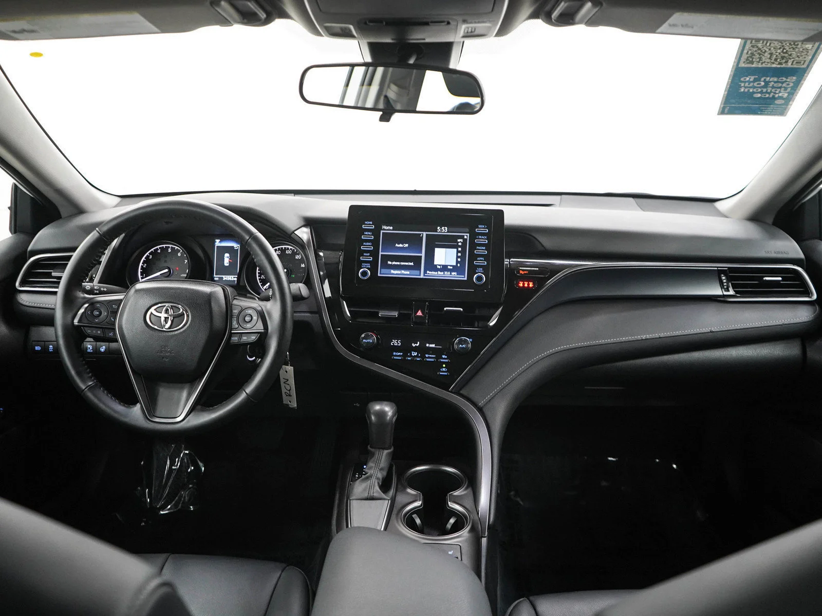 Used 2024 White Toyota  image 13