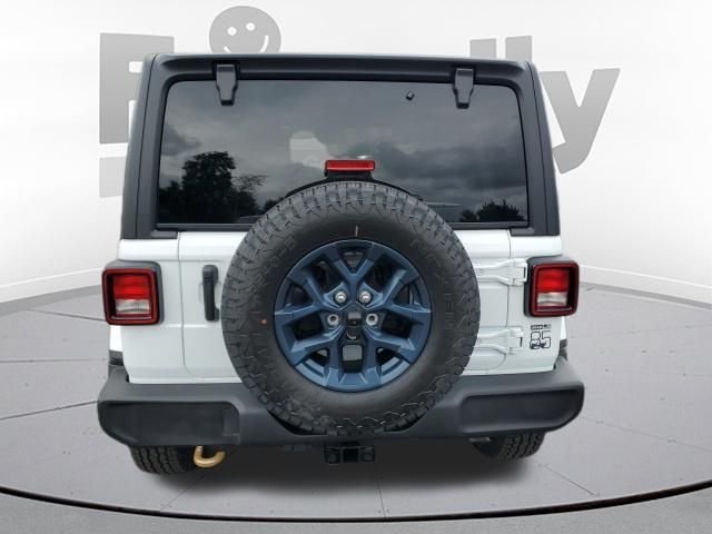 New 2026 Bright White Clear-Coat Exterior Paint Jeep 85th Anniversary Edition image 4