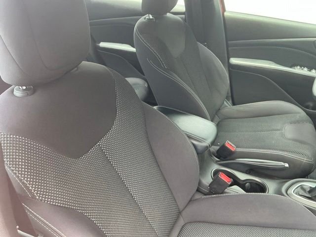 Used 2014 Red Dodge SXT image 29